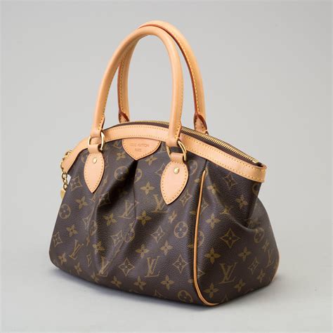 louis vuitton tivoli sizes.